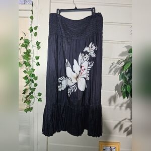 White House Black Market Black Floral Midi Skirtwithe‎ House